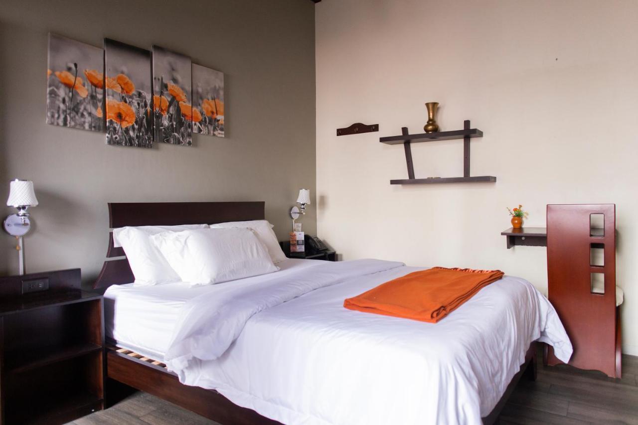 Hotel Colonial San Agustin Кито Экстерьер фото